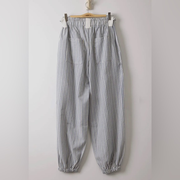 🆕🤍BOW TEXTURED STACI PANT - Picture 2 of 2